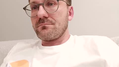 ben00189 online show from June 5, 11:54 pm