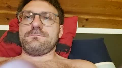 ben00189 online show from June 27, 7:20 pm