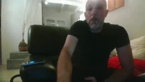 benbare13 online show from November 11, 9:50 pm