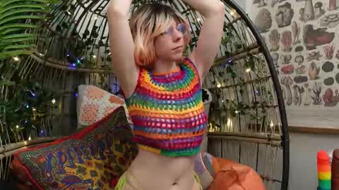 Willow online show from November 15, 1:40 am