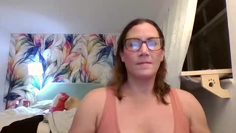 Becky online show from January 12, 3:02 am