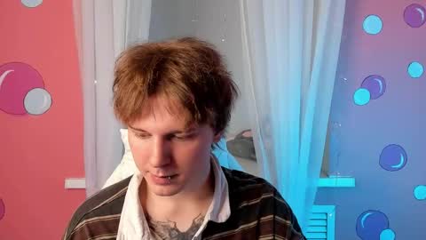 Benjamin online show from May 26, 3:18 pm