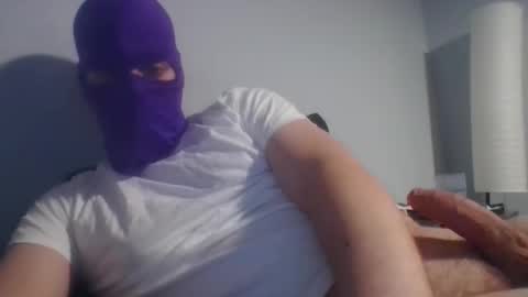 bennybueno online show from February 25, 4:16 am