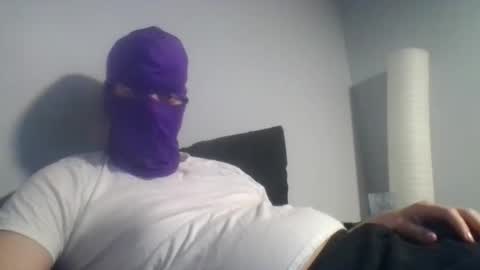 bennybueno online show from April 19, 4:02 am