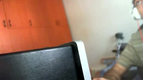 Snapshot of bentish chatting on October 24, 8:26 am bentish online show from October 24, 8:26 am