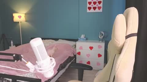 Snapshot of benty_bunny chatting on February 18, 11:33 am Alice online show from February 18, 11:33 am