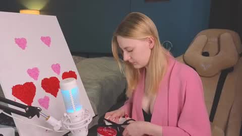 Snapshot of benty_bunny chatting on February 11, 11:20 am Alice online show from February 11, 11:20 am