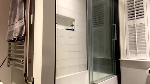 benz10001 online show from October 13, 2:57 am