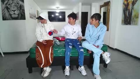 benz boys online show from October 31, 11:43 am