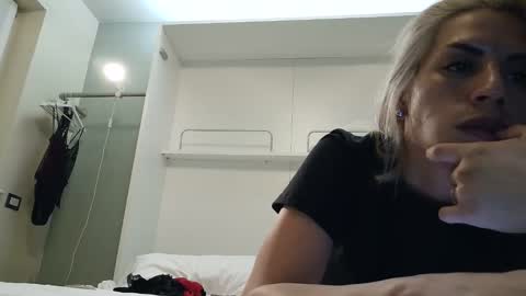 berechucky online show from April 4, 7:10 pm