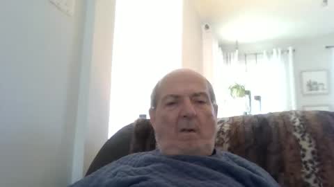 bernard1102 online show from March 18, 2:56 pm