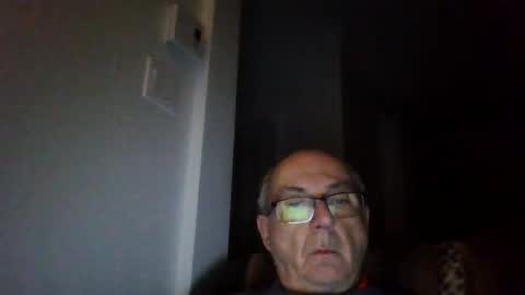 bernard1102 online show from November 12, 2:58 am