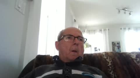 bernard1102 online show from November 17, 7:49 pm