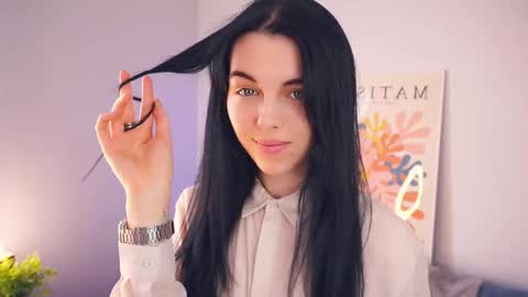 Milla online show from April 18, 7:10 am