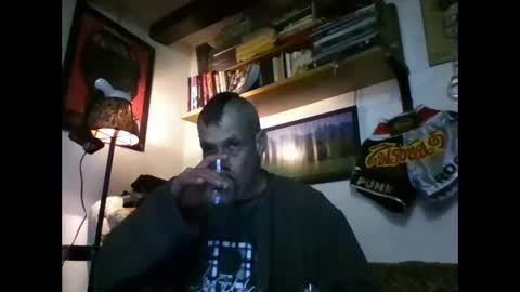 bernichaoss77 online show from January 2, 5:35 am