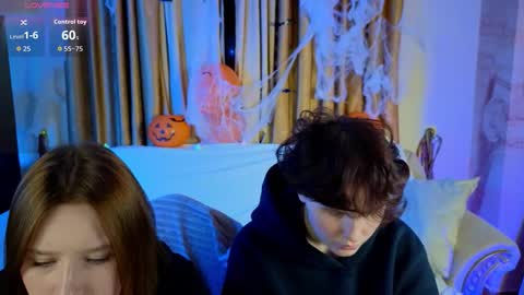 Snapshot of berry_assortment chatting on October 20, 7:08 pm Your sweet Tara and Eva online show from October 20, 7:08 pm