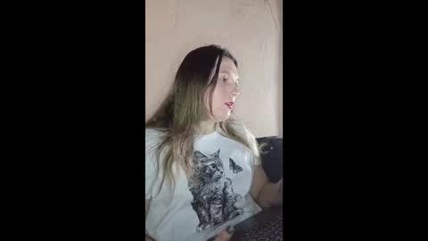 EVA online show from December 15, 7:32 pm