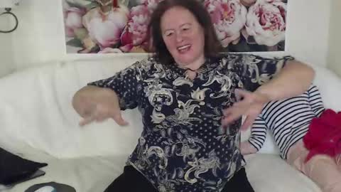 BerryShickX online show from October 2, 7:29 am