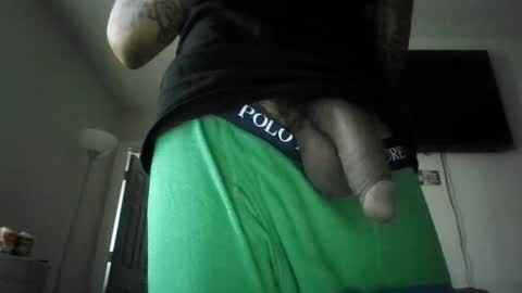 Snapshot of bertdollaz757 chatting on October 22, 12:51 pm ToxicPipe757 online show from October 22, 12:51 pm