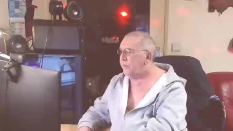 jean online show from March 11, 12:11 am