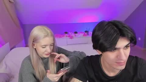 Danny and Kira online show from March 9, 5:49 pm