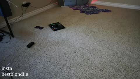 Chloe Next stream on Friday online show from February 2, 8:30 pm