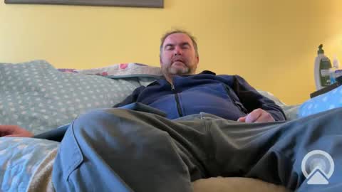 beta_bator online show from December 5, 2:17 pm