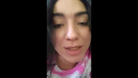 Vikky online show from December 17, 2:35 pm