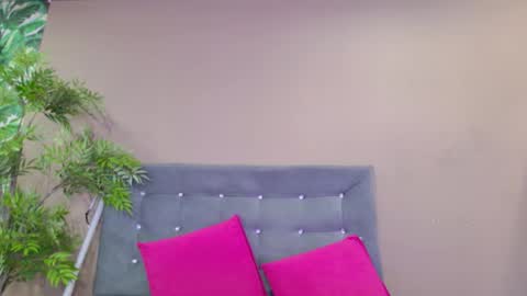 BETSY online show from December 19, 10:16 pm