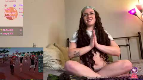 bettyconfetti online show from July 8, 3:48 pm