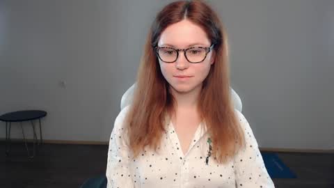 Snapshot of bettystar_ chatting on December 5, 6:17 pm Betty online show from December 5, 6:17 pm
