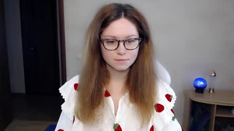 Snapshot of bettystar_ chatting on January 30, 4:24 pm Betty online show from January 30, 4:24 pm