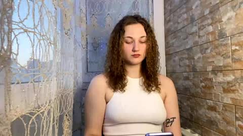 Sophie online show from April 10, 1:16 pm