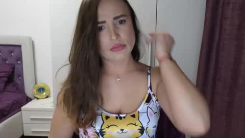   BeyonceDoll       Twitter DollBeyonce    online show from April 3, 6:26 pm