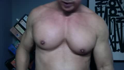 BGDKMUSCLEGUY - SELECTED BY CHATURBATE AS A TOP BROADCASTER FOR 2023 online show from April 22, 11:34 pm