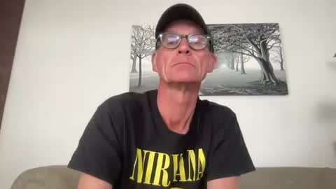 bgrade online show from October 18, 7:51 pm