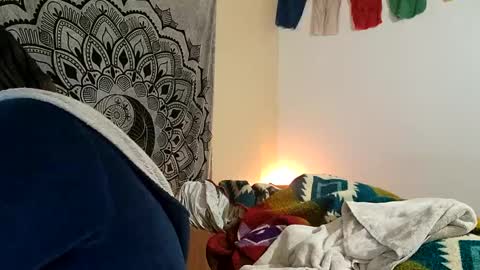 bi_cock405 online show from December 27, 7:40 am