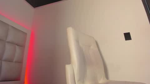 bibiana_js_ online show from November 11, 12:07 pm