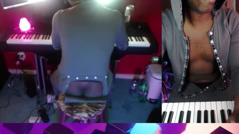 BicepsandFrot online show from January 13, 3:58 am