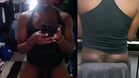 Snapshot of bicepsandfrot chatting on October 14, 4:37 am BicepsandFrot online show from October 14, 4:37 am