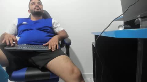 Tommy online show from February 8, 3:32 am