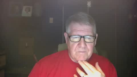 Snapshot of bigbeerdrinker1 chatting on January 2, 12:55 am bigbeerdrinker online show from January 2, 12:55 am