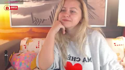 BigBoobsArri online show from December 3, 1:49 pm