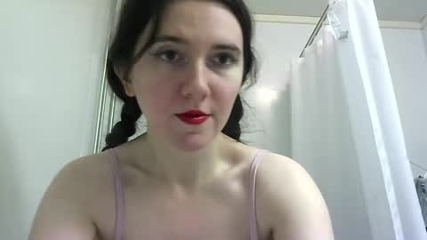 Snapshot of bigbootybunny chatting on October 22, 7:11 am Isabella online show from October 22, 7:11 am