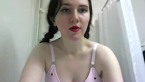 Isabella online show from October 28, 7:53 am