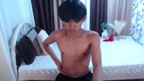 bigcock_kerbzz online show from March 25, 8:32 am