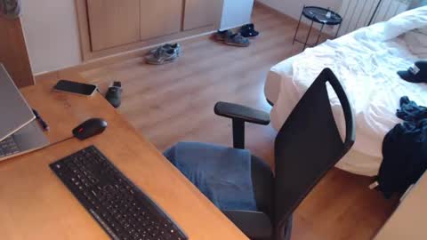 bigcok35spain online show from May 19, 6:37 pm