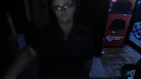 Darryl online show from November 19, 10:30 pm