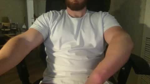 bigdickfitdude34 online show from October 2, 2:43 am