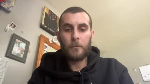 bigdicknicetits8800 online show from April 23, 6:42 pm